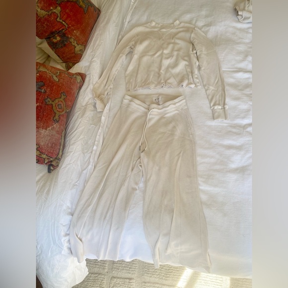 MATE the Label Thermal Set - Size XS in Bone - Picture 2 of 5